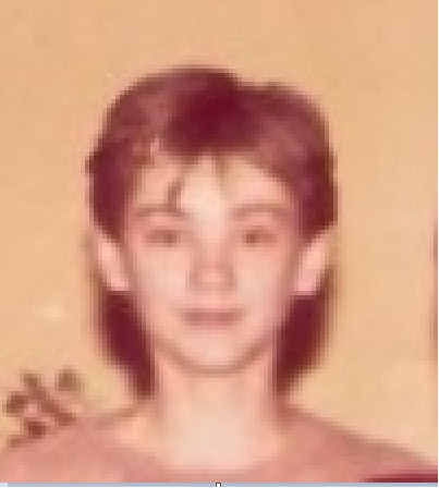 Tomasz w wieku kilkunastu lat