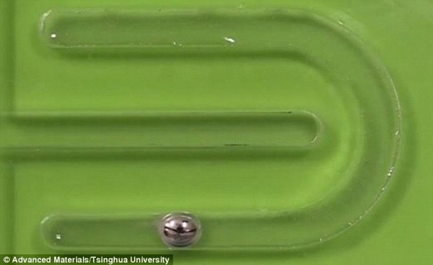 Takozvani samonapajajući tečni motori mogu i da menjaju oblik, zahvaljujući čemu mogu da se provuku kroz uzane prostore