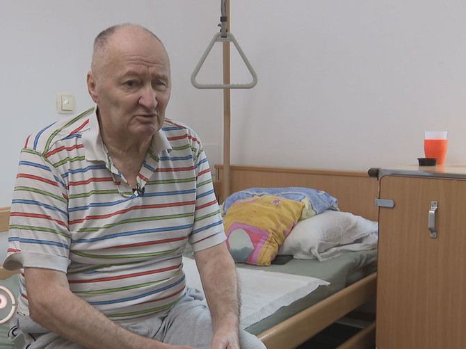 Stjepan (72) je slep i nepokretan, a živi u straćari bez vode