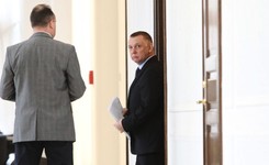 Pełnomocnik o Banasiu: Ma ograniczone zaufanie do banku, chce się mieć pieniądze pod ręką