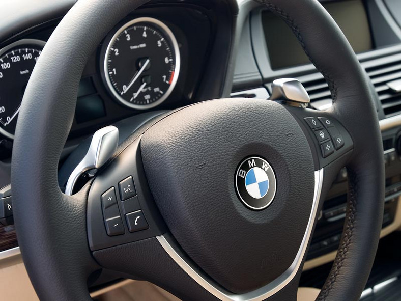 BMW X6 Sports Activity Coupé: fotogaleria, wideo i dane techniczne