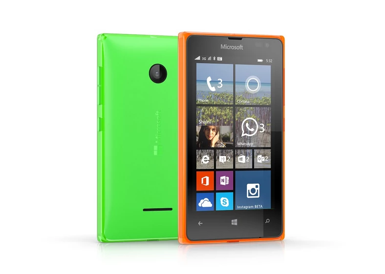 Lumia 532 dostępna będzie w sklepach na przełomie lutego i marca w sugerowanej cenie 449 złotych.