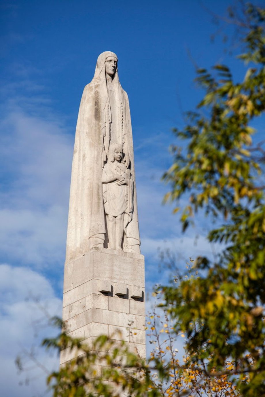 Paryska rzeźba św. Genowefy stworzona przez Landowskiego