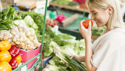 Hipermarket kontra termelői piac: így vásárolnak zöldséget a magyarok