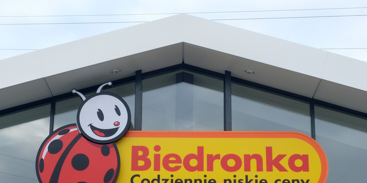 Kilkadziesiąt sklepów Biedronki będzie działać w niedziele.