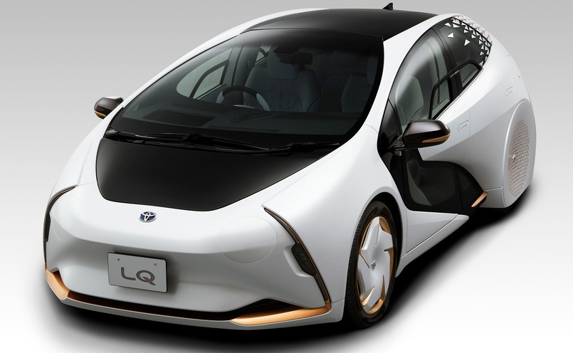 Toyota LQ Concept - elektryczny i autonomiczny samochód miał brylować w czasie Igrzysk Olimpijskich w Tokio