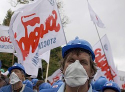 Tusk do związkowców: Nie zdezerterujcie