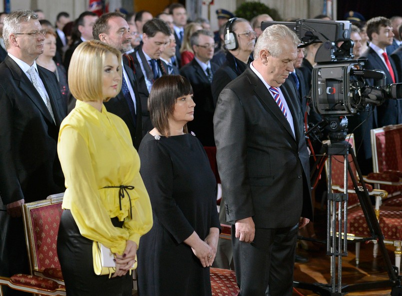 Katerina Zemanova, jej matka Ivana i ojciec Milos Zeman, prezydent Czech