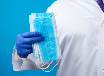 Október 2-tól kötelező maszkviselés a Debreceni Klinikai Központban című cikk nyitóképe