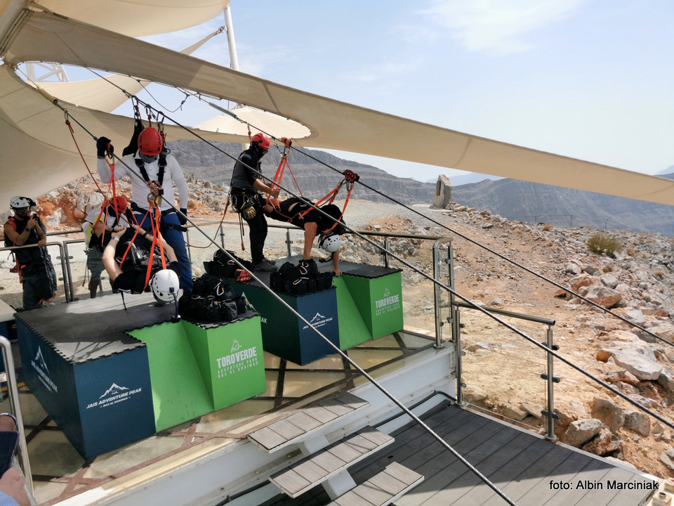 Najdłuższa tyrolka na świecie Zipline Jebel Jais w regionie Ras al-Chajma, ZEA