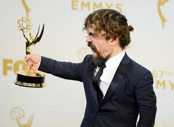 <strong>Peter Dinklage</strong>
<br></br>
Wyróżnienie dla najlepszego aktora drugoplanowego w serialu dramatycznym otrzymał Peter Dinklage 