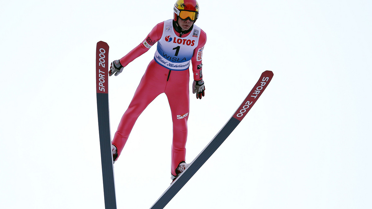 Nie Klemens Murańka, nie Krzysztof Biegun, nie Aleksander Zniszczoł, a Jakub Wolny został mistrzem świata juniorów w Val Di Fiemme. 18-letni skoczek Klimczoka Bystra niespodziewanie sięgnął po złoty medal, dystansując bardziej uznanych kolegów z kadry Macieja Maciusiaka.