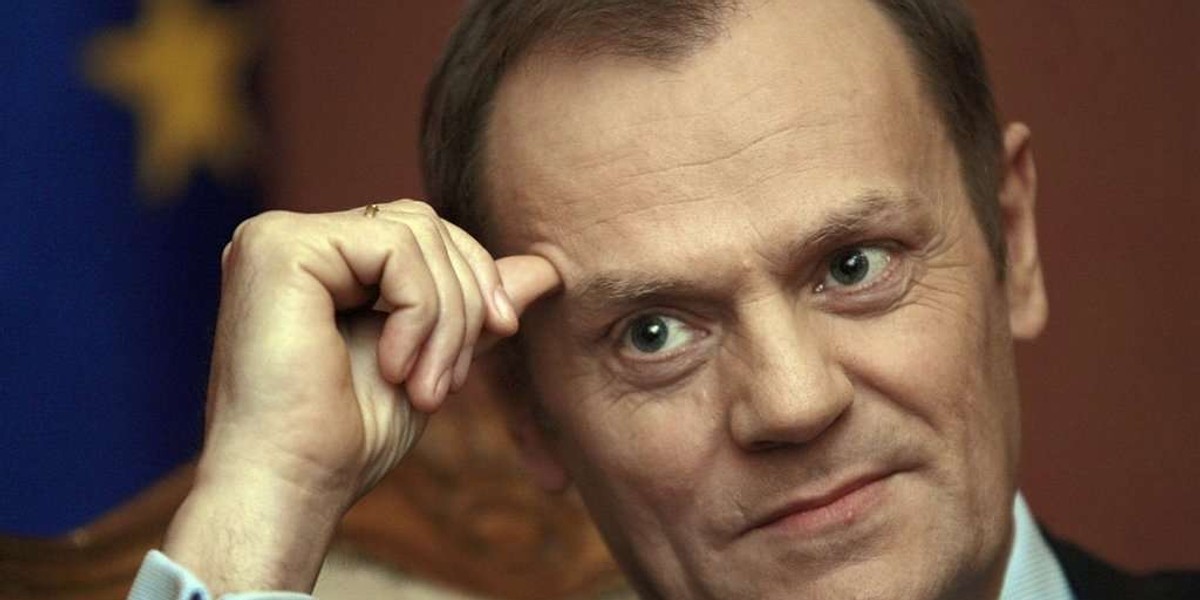 Premier Donald Tusk był nieobecny na głównych obchodach 66. rocznicy wybuchu Powstania Warszawskiego. Zastępował go Władysław Bartoszewski