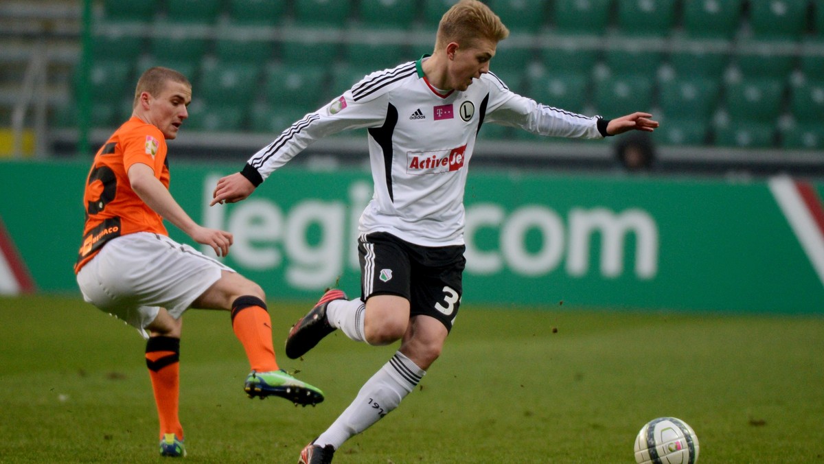 Dziewięć kolejek przed końcem sezonu Ekstraklasy Legia Warszawa prowadzi w tabeli, mając cztery punkty przewagi nad Lechem Poznań. Większość ekspertów uważa, że między tymi zespołami rozegra się walka o mistrzostwo, ale pomocnik Legii Dominik Furman nie lekceważy też Śląska Wrocław.