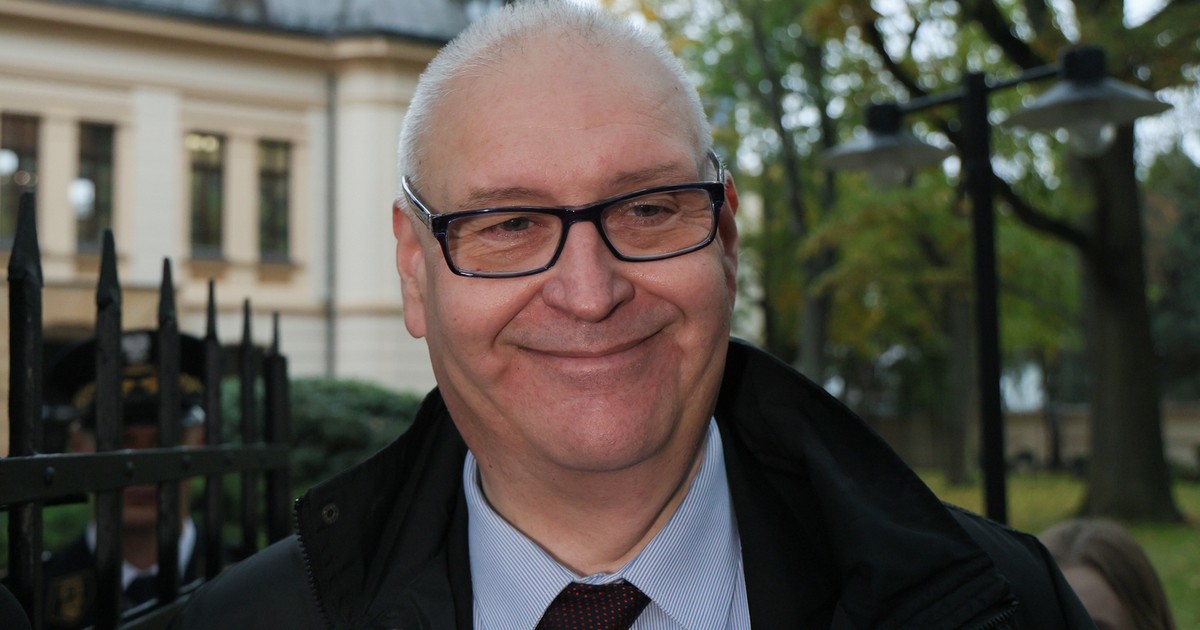 Berek wszedł do gmachu TK. "Święczkowski się zarzeka, iż go nie dopuści"