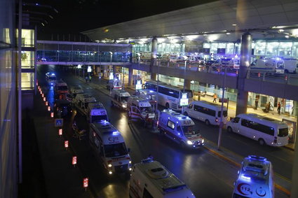 Zamach w Stambule: Ok. 240 rannych i 43 ofiary śmiertelne