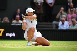 Czy ćwierćfinał Wimbledonu jest dla Igi Świątek sukcesem, czy straconą szansą? [FELIETON]