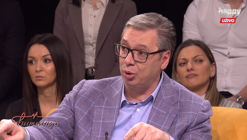 Vučić u Ćirilici
