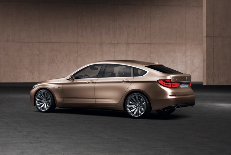 Sprzedaż prawdopodobnie ruszy w 2010 roku, razem z zupełnie nową serią 5, ale to już inna historia…