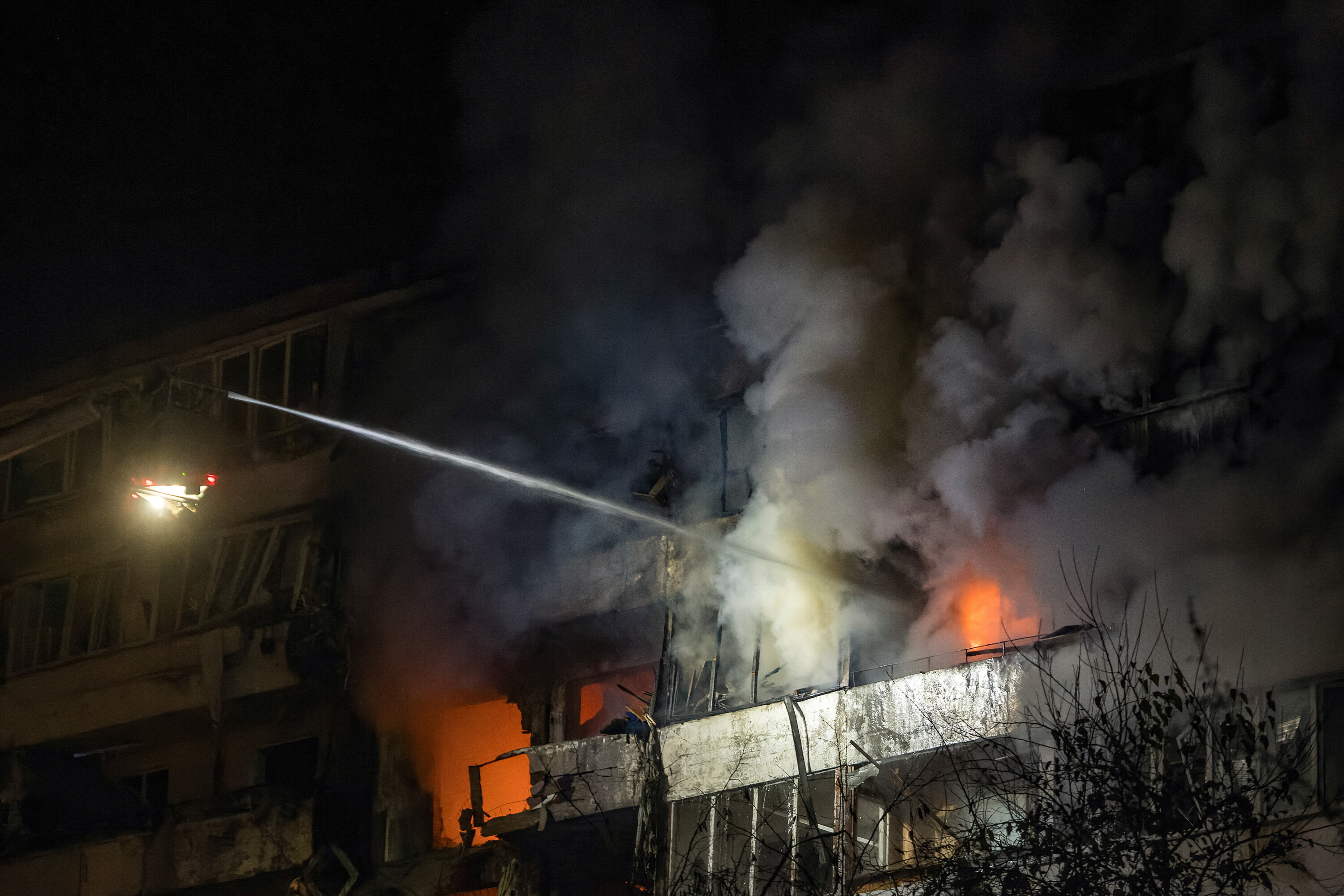 Rosja uderza na Ukrainę 460 dronami i 22 rakietami – dziewięć ofiar w Kijowie