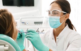 zdrowy-usmiech-dlaczego-pogon-za-snieznobialymi-zebami-moze-byc-niebezpieczna