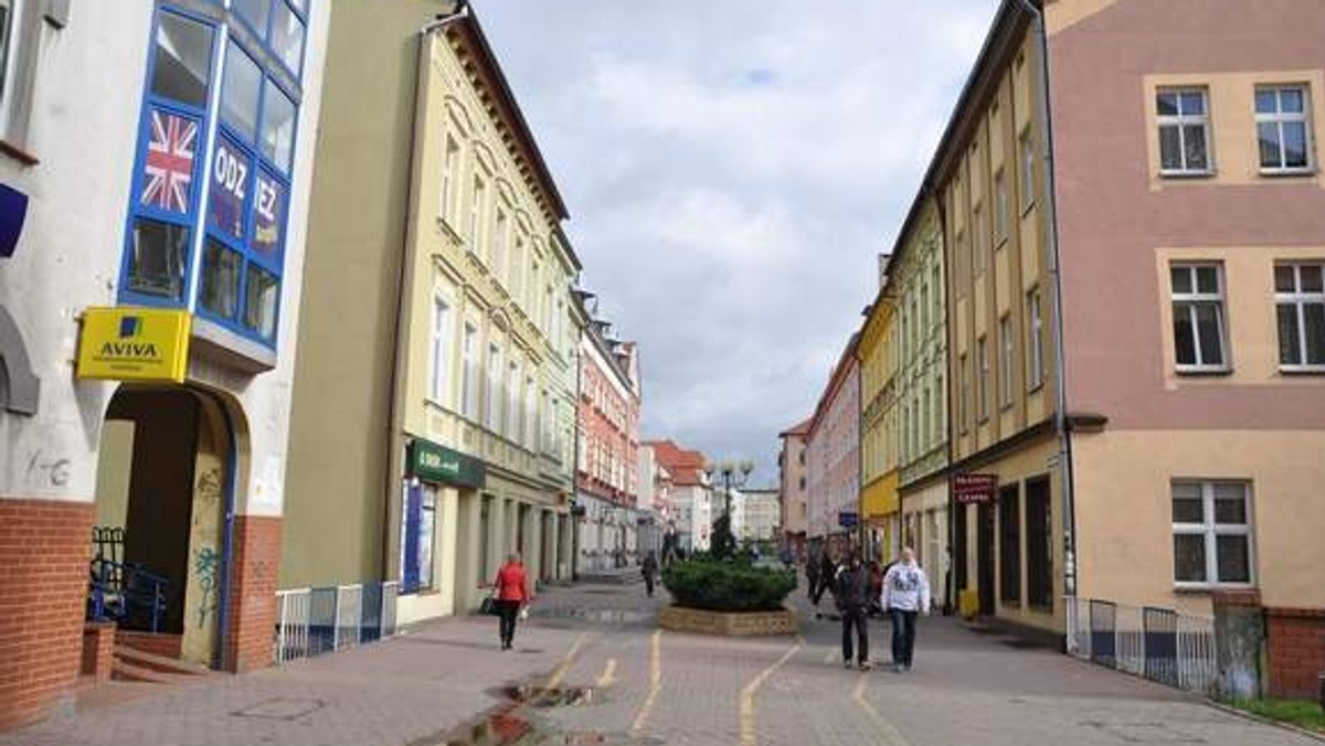 Niedługo cieszyliśmy się w Szczecinku z ponownego przekroczenia granicy 40 tysięcy mieszkańców. Już w zeszły rok weszliśmy z liczbą nieznacznie przekraczającą granicę, teraz ubyło kolejnych kilkuset obywateli.