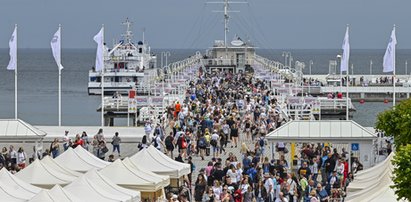 Najbardziej odwiedzane miejsca w Polsce w wakacje 2022. Gdzie najłatwiej zginąć w tłumie?