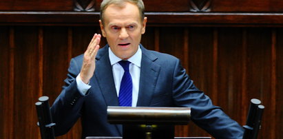 Jak Donald Tusk tłumaczy słabnące poparcie? Przeczytaj!