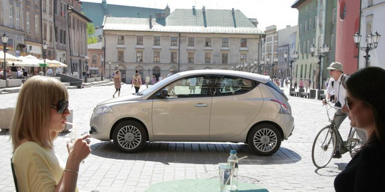 Lancia Ypsilon