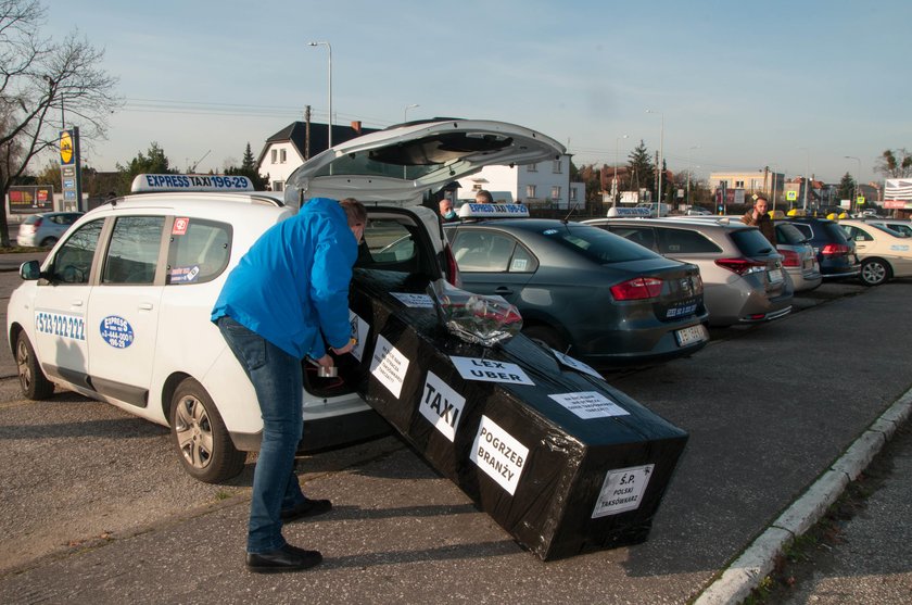 Protest taksówkarzy w największych miastach Polski