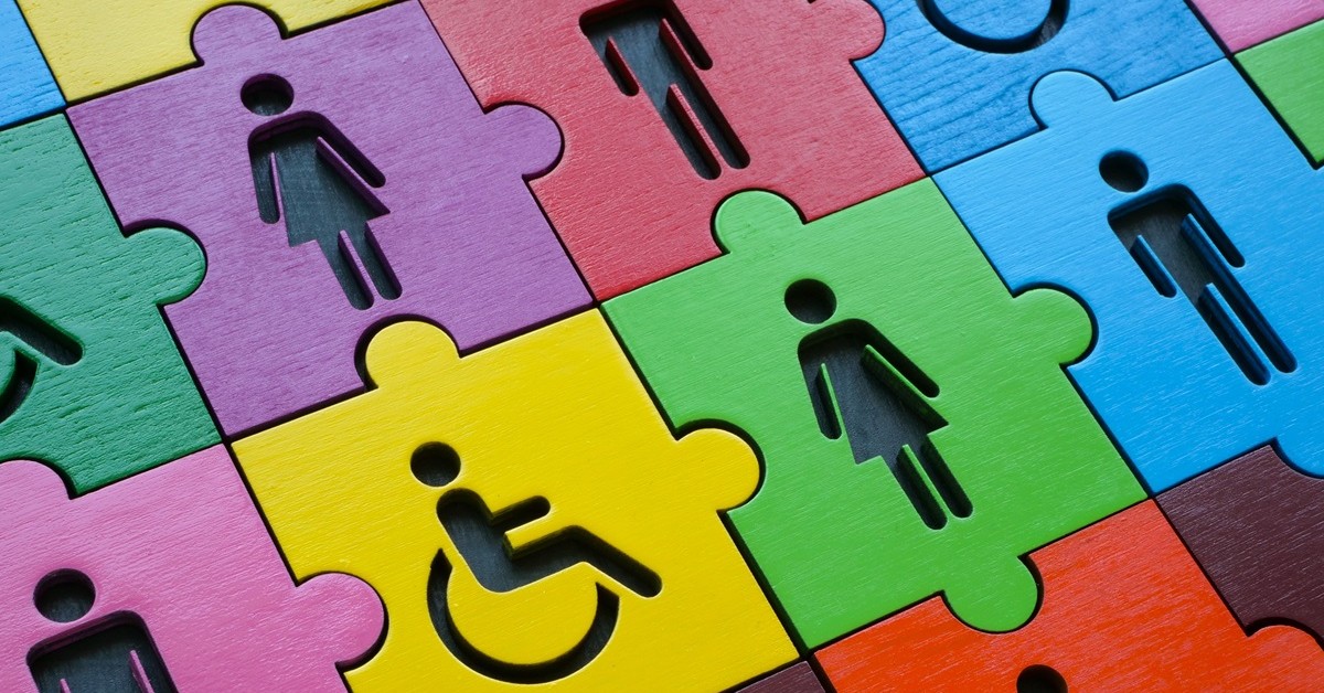 Asystent poda osobie niepełnosprawnej leki i zmierzy cukier, ale dopiero w 2027 r.