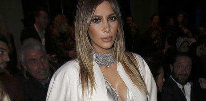 Kim Kardashian cała w srebrze