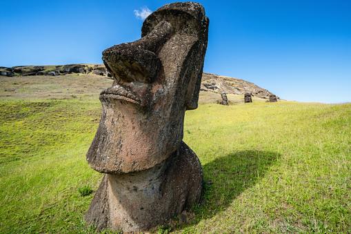 Rapa Nui. Słynne posągi z Wyspy Wielkanocnej