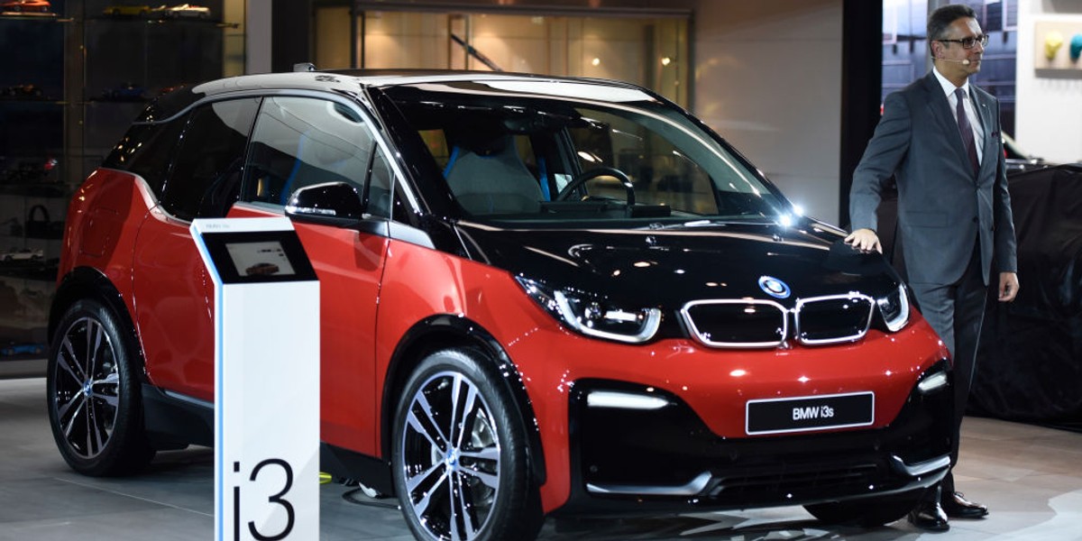 BMW i3 zadebiutowało w 2013 roku jako pierwszy elektryczny samochód marki