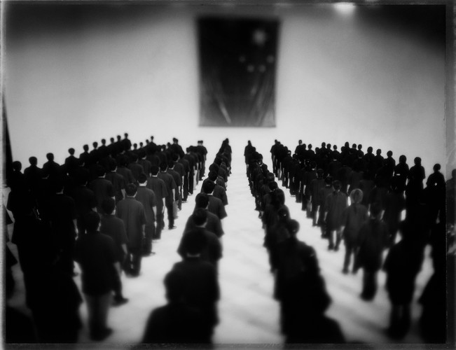 Uczniowie szkoły gimnastycznej w Szanghaju podczas treningu