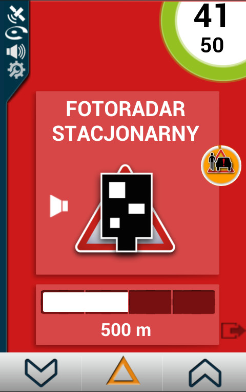 Tak ostrzega iCoyote gdy zbliżasz się do stacjonarnego fotoradaru.