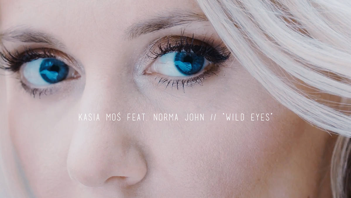Tylko w Onecie możecie zobaczyć nowy teledysk Kasi Moś do piosenki "Wild Eyes". Utwór nagrany z fińskim duetem Norma John znajdzie się na nowej płycie rezprentantki Polski na Eurowizji 2017, która ukaże się jeszcze w tym roku.