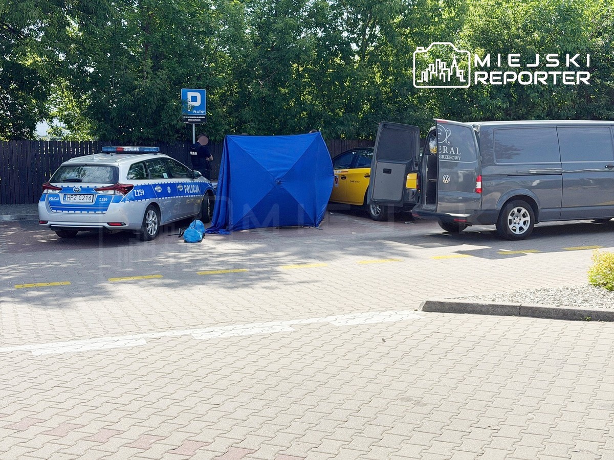 Zatrzymał się na parkingu przed restauracją. Kilka godzin później znaleźli jego ciało