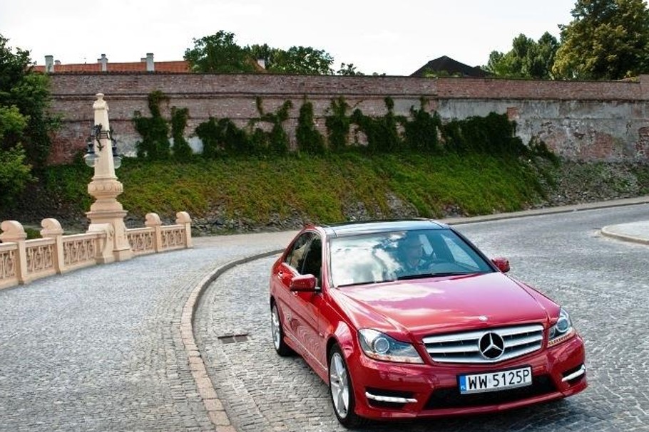 20_mercedes_c200_fl