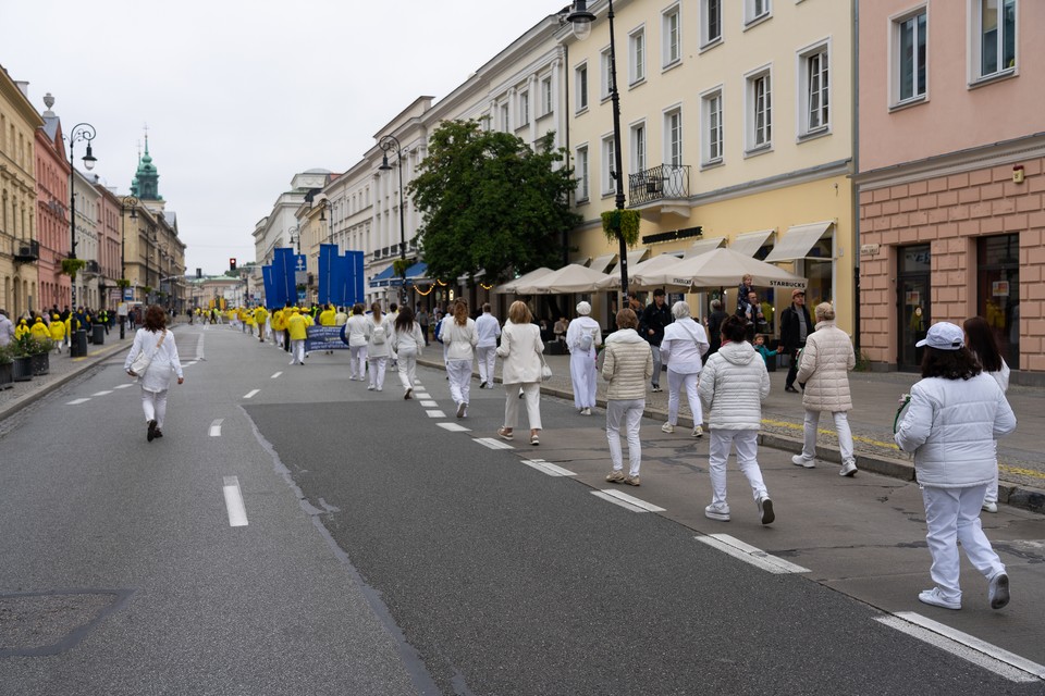 Marsz Falun Gong w Warszawie