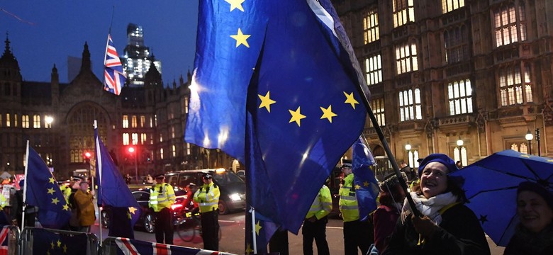 Izba Gmin zagłosowała przeciw bezumownemu brexitowi. Ta poprawka niczego jednak nie zmieni