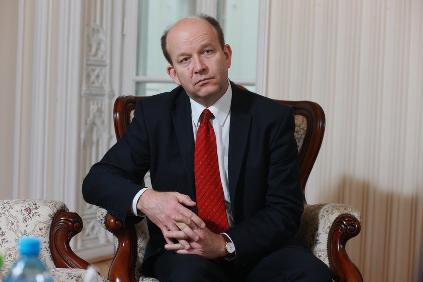 Minister zdrowi Konstanty Radziwiłł  