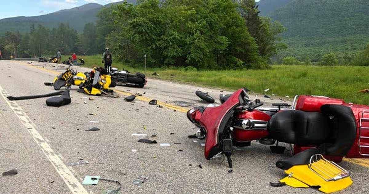 Police dispatch rider chasing Toyota Corolla driver crashed to death - Vimarsana News