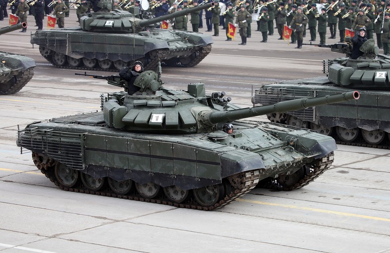 Tanque T-72B3M en el desfile militar en Moscú