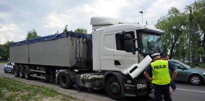 Karambol w Krakowie. Kierowca tira usłyszał zarzuty