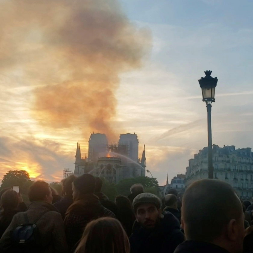 Politycy komentują pożar katedry Notre Dame