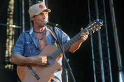 Artyści na rzecz pokoju. Kto i kiedy zagra na Life Festival Oświęcim 2015?