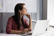 Rynek pracy: podsumowanie 2025 r. i prognozy na 2026 r.