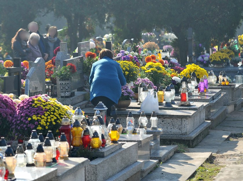 Beata Szydło odwiedziła groby bliskich