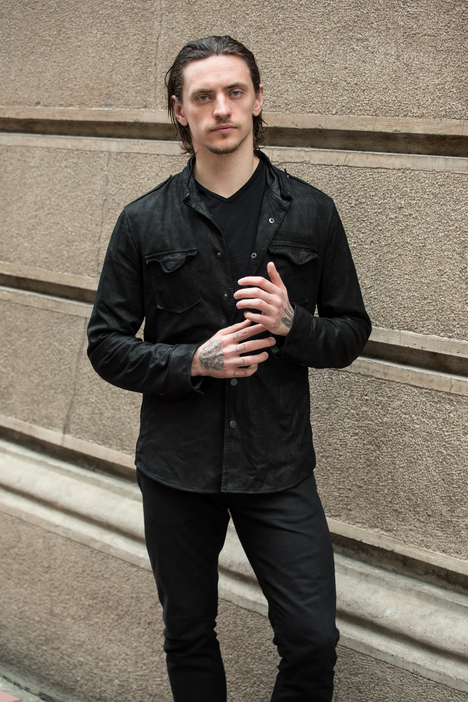 Sergej ispred Narodnog muzeja Beograd